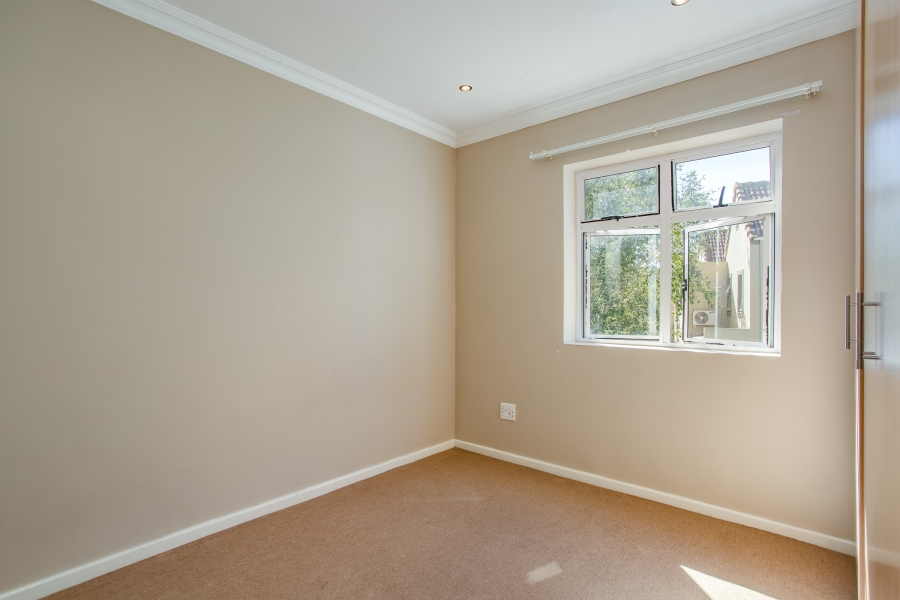 To Let 3 Bedroom Property for Rent in Boschenmeer Golf Country Estate Western Cape